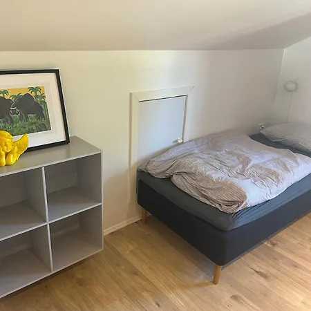 Fjelstrup * 哈泽斯莱乌